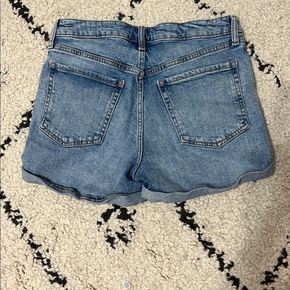 Old navy jean shorts - Picture 2 of 2